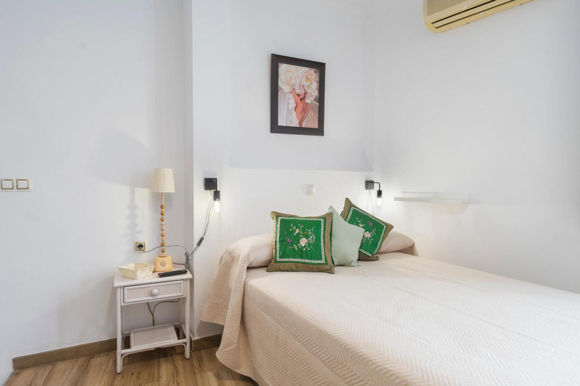 Santa Catalina Moderno Apartment Sevilla Bagian luar foto