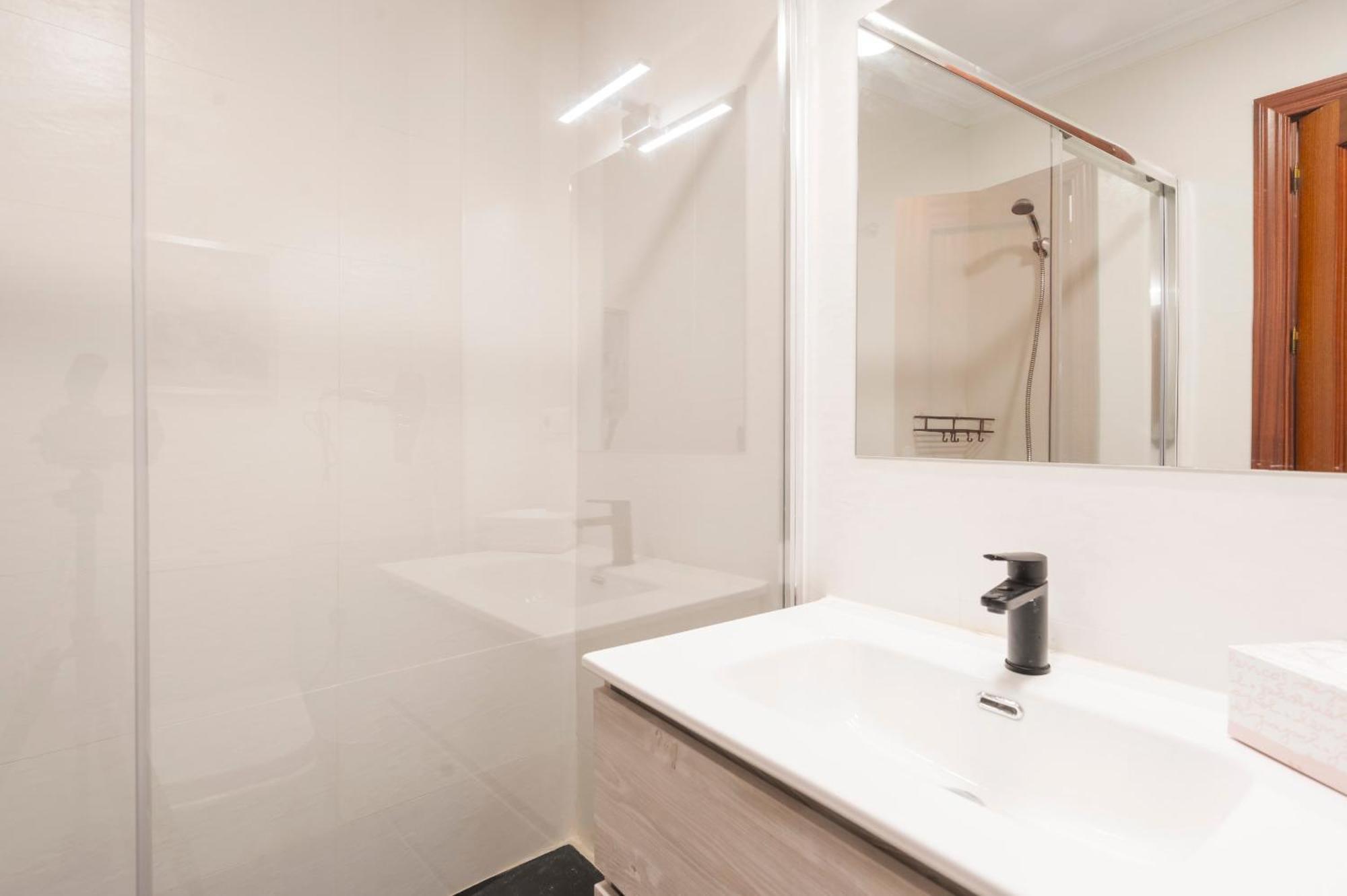 Santa Catalina Moderno Apartment Sevilla Bagian luar foto
