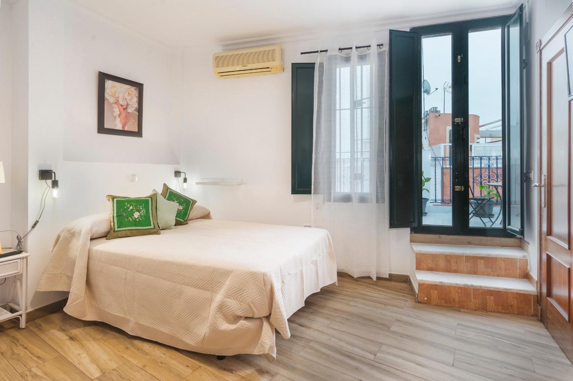 Santa Catalina Moderno Apartment Sevilla Bagian luar foto