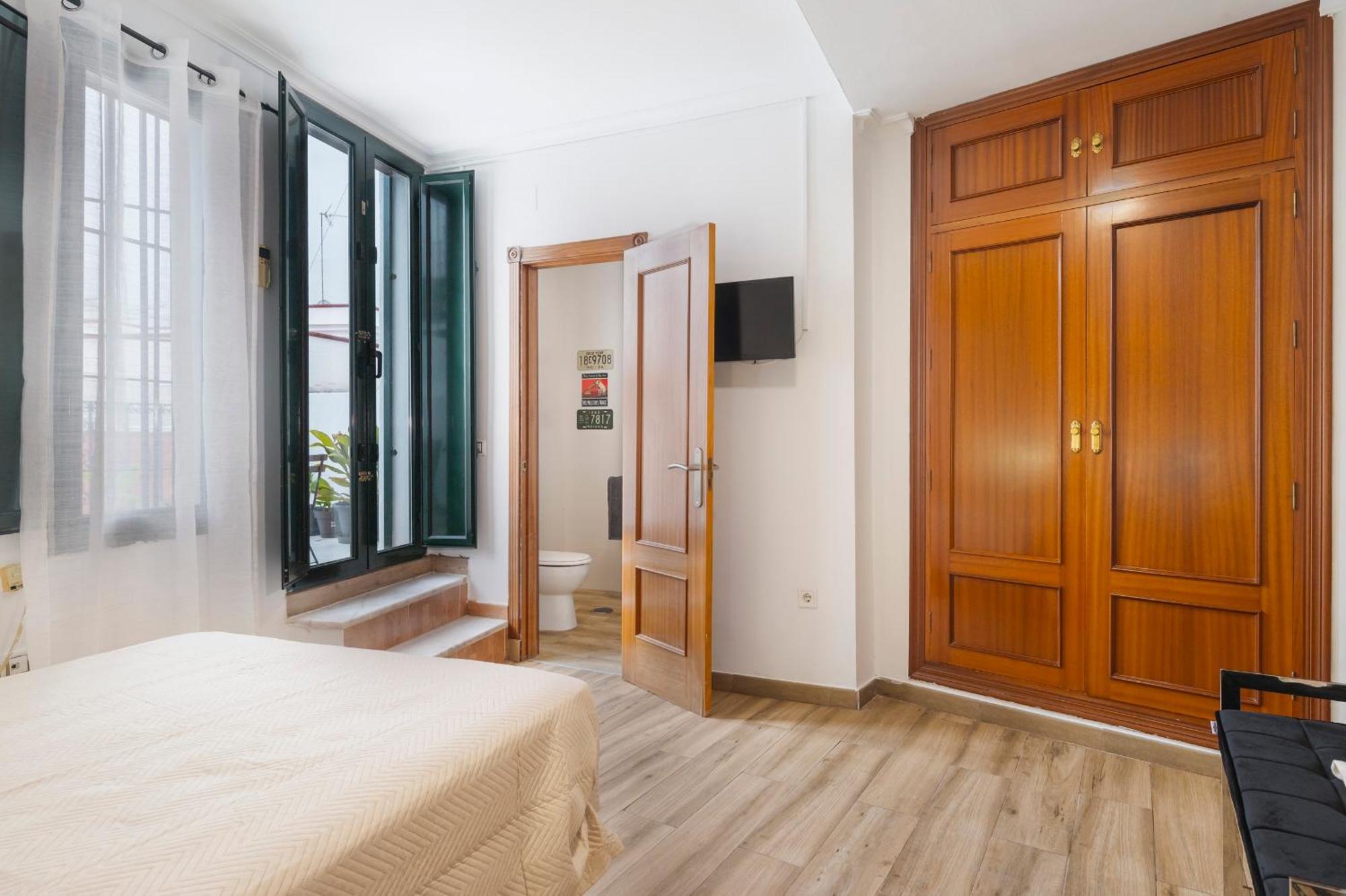 Santa Catalina Moderno Apartment Sevilla Bagian luar foto